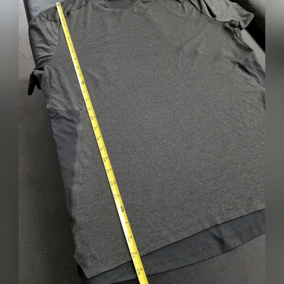 Lululemon Fast Free Short Sleeve Performance Gray Shirt Men's Size Medium - Picture 7 of 7